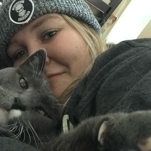 Meet your Posher, Robyn